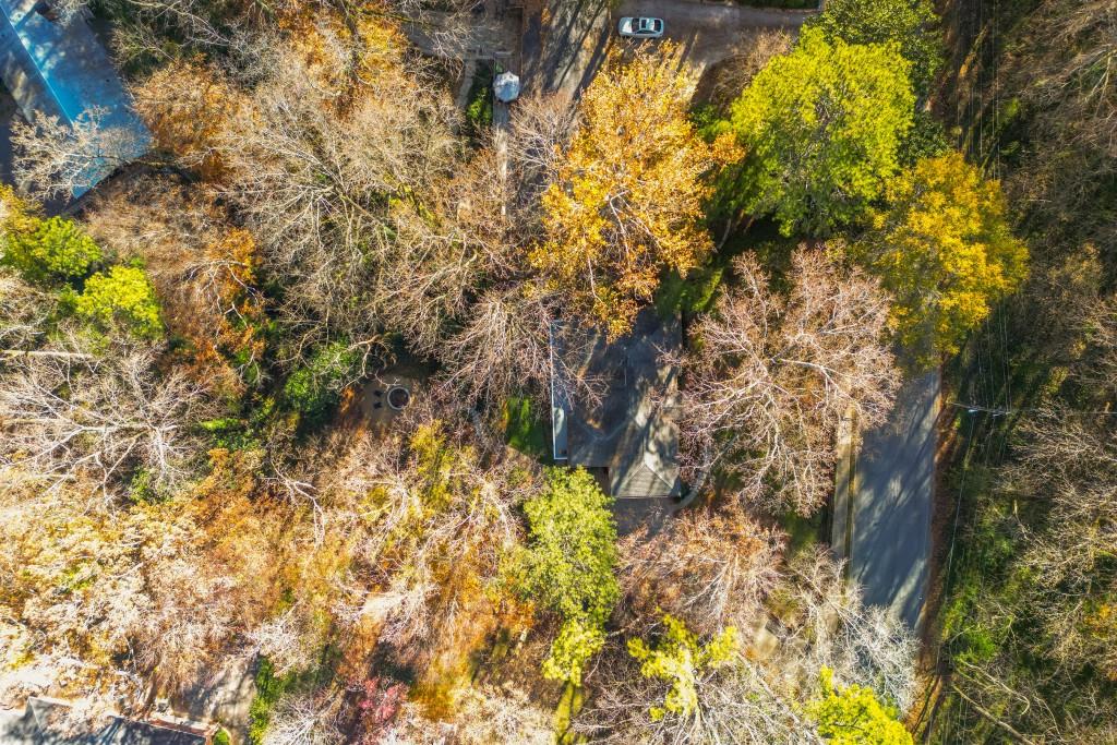 3957 Lake Forrest Drive NE