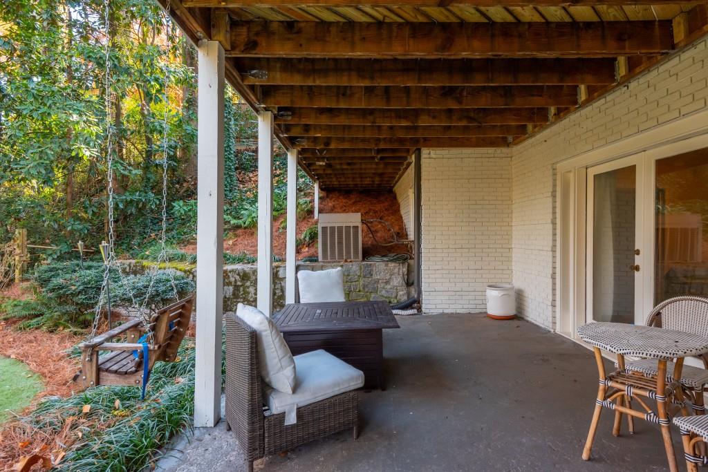 3957 Lake Forrest Drive NE