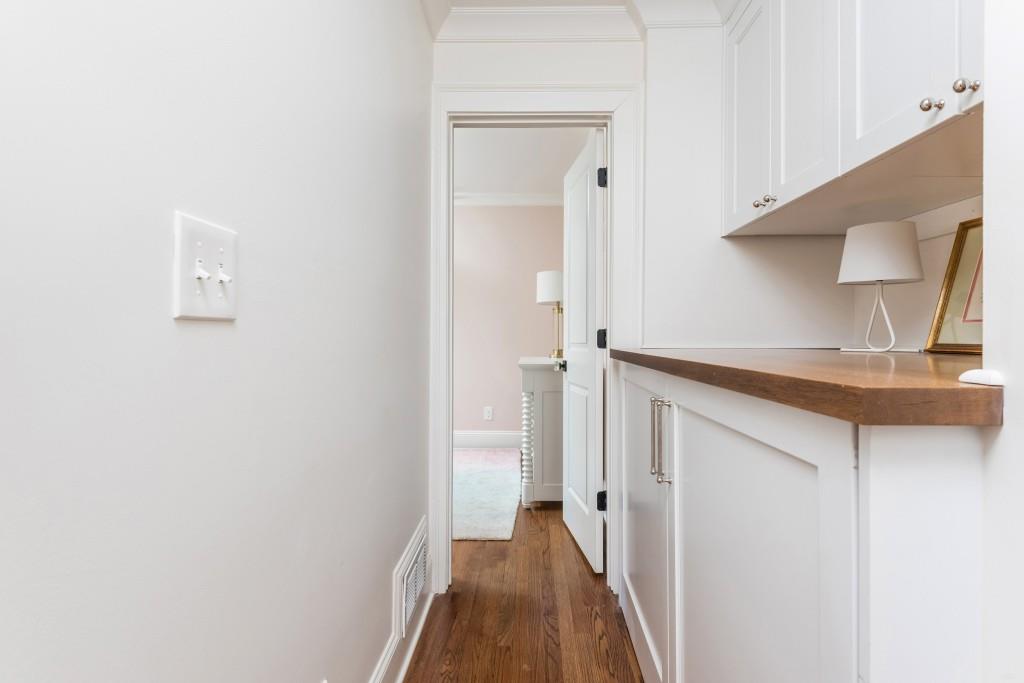 3957 Lake Forrest Drive NE