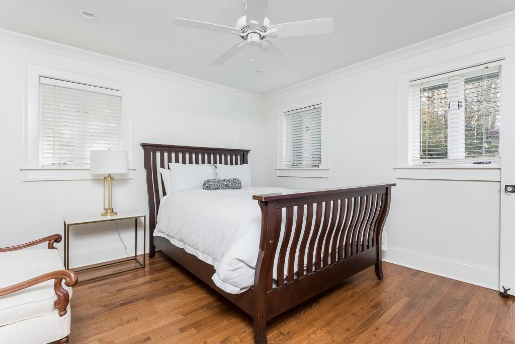 3957 Lake Forrest Drive NE