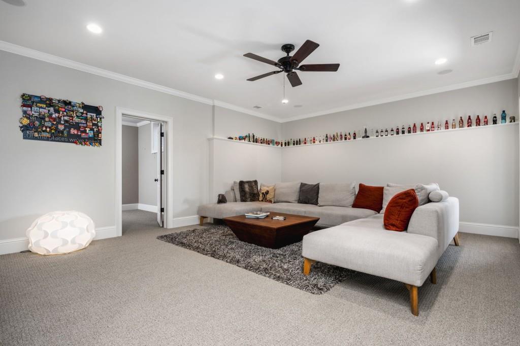 2619 Green Meadows Lane