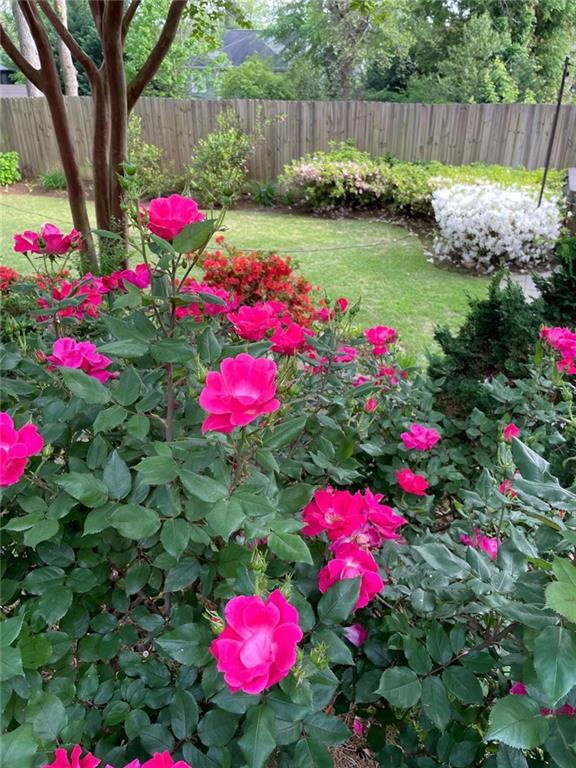 2619 Green Meadows Lane