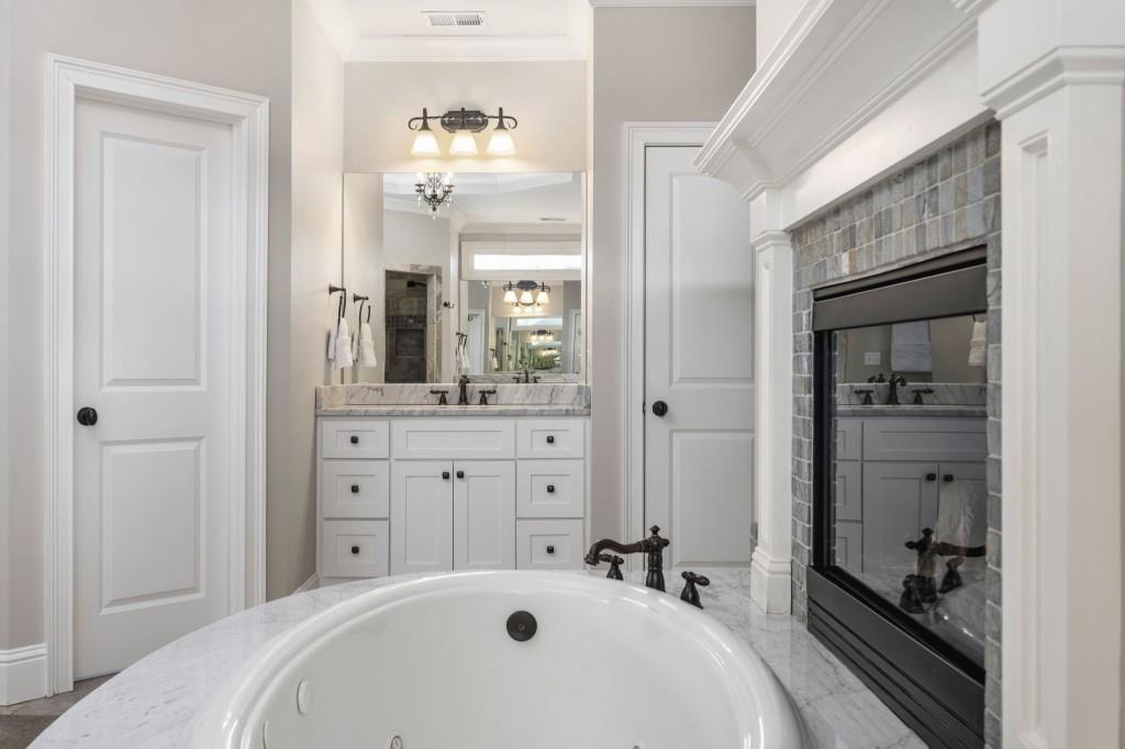 2619 Green Meadows Lane