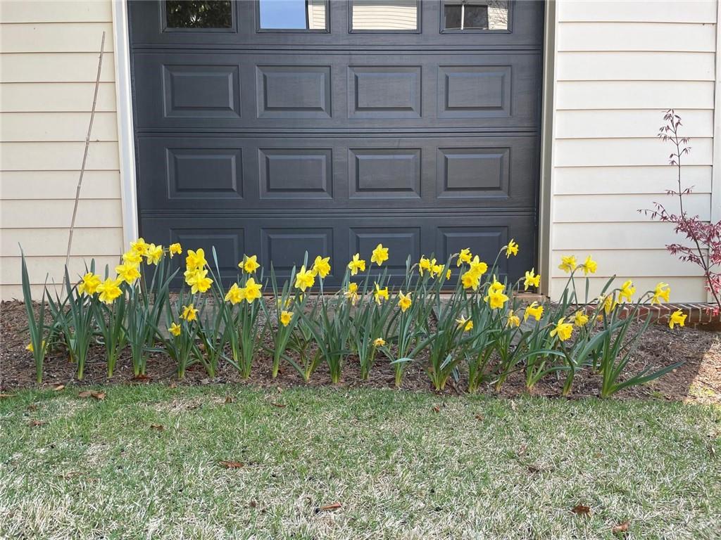 2619 Green Meadows Lane