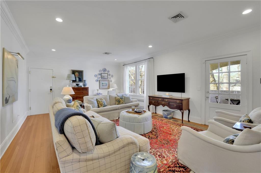 51 Peachtree Memorial Drive NW Unit 4