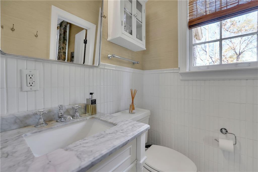 51 Peachtree Memorial Drive NW Unit 4