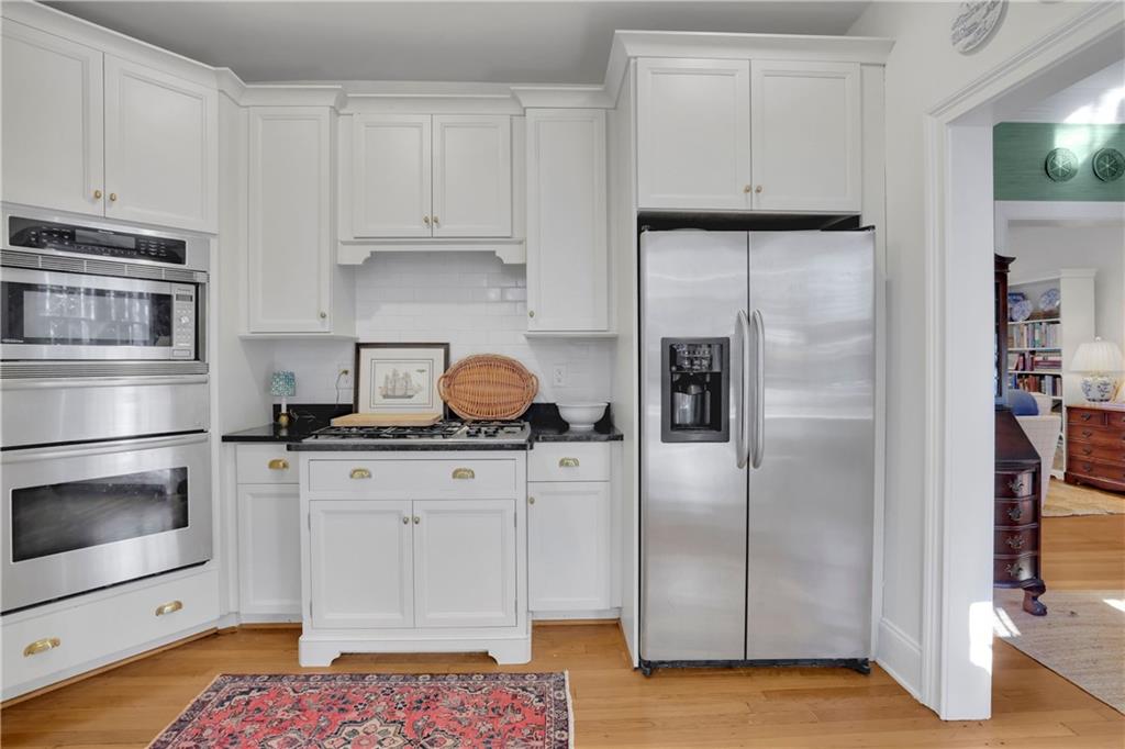 51 Peachtree Memorial Drive NW Unit 4