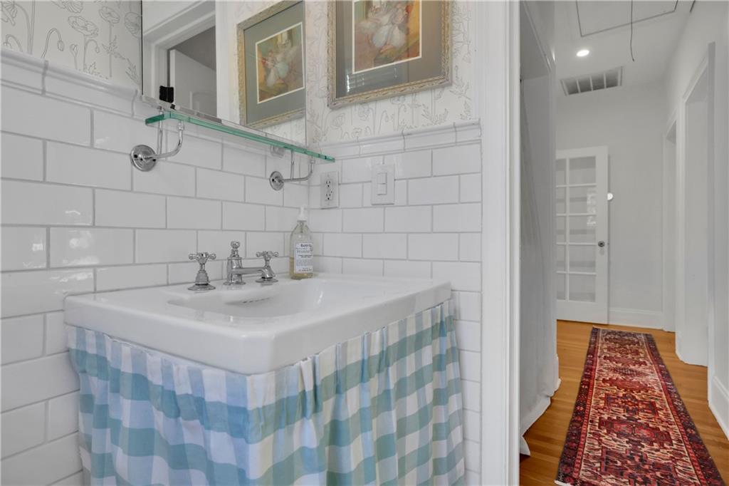 51 Peachtree Memorial Drive NW Unit 4