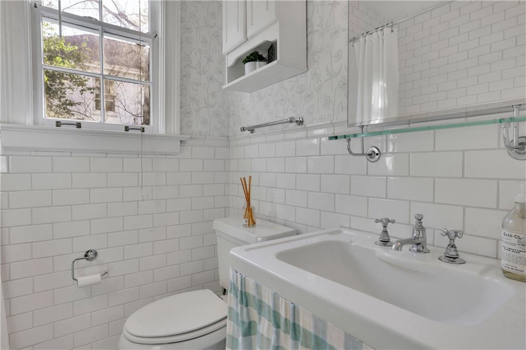 51 Peachtree Memorial Drive NW Unit 4