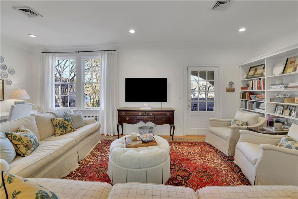 51 Peachtree Memorial Drive NW Unit 4