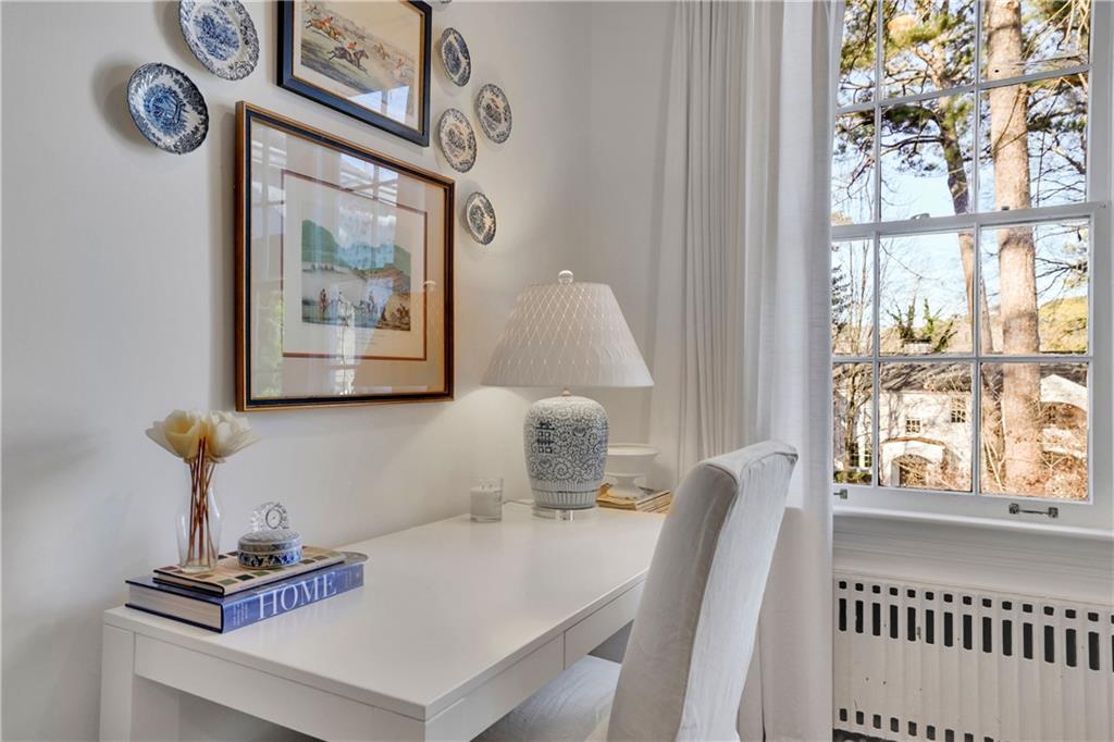 51 Peachtree Memorial Drive NW Unit 4