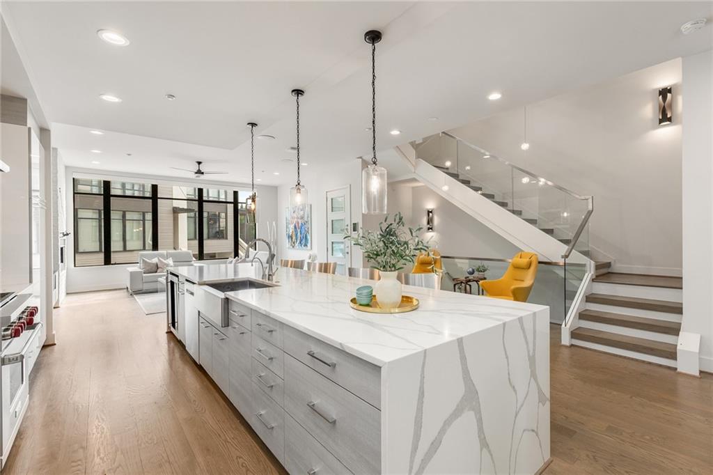 902 Lenox Boulevard NE