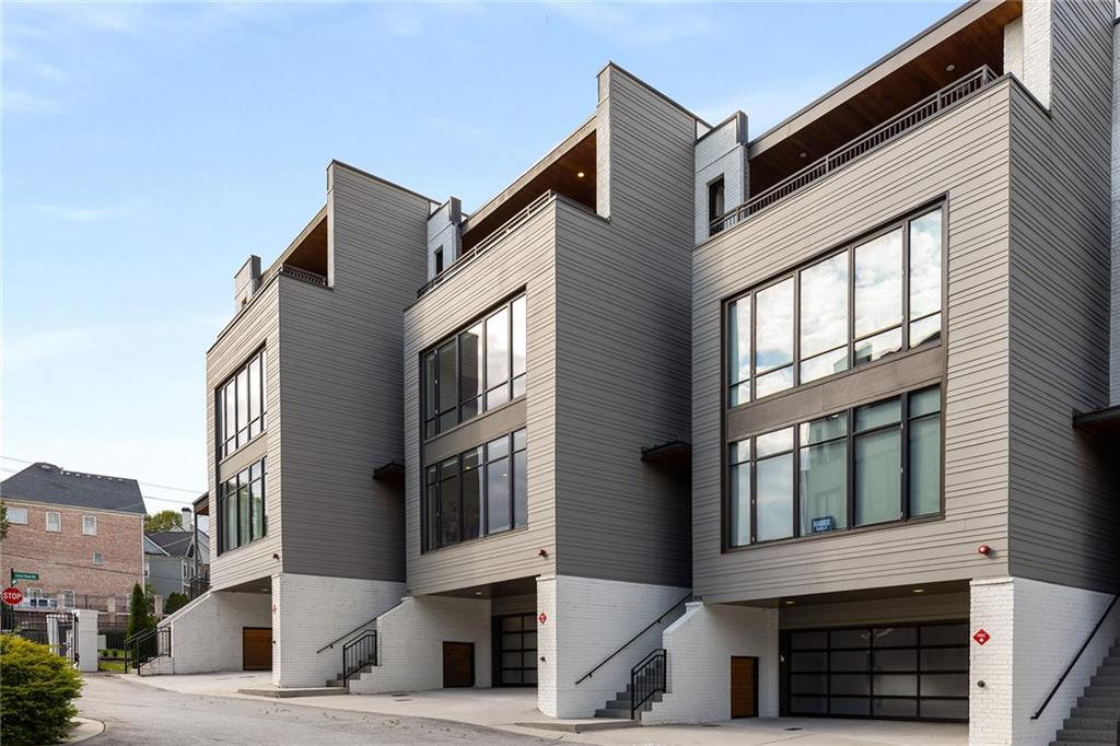 902 Lenox Boulevard NE