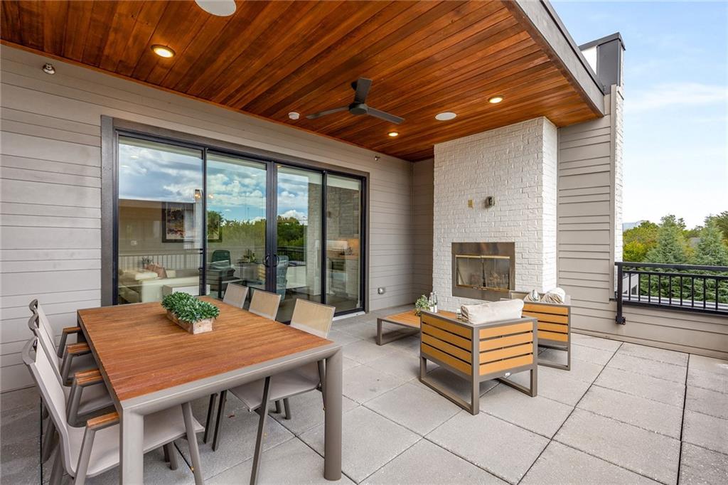 902 Lenox Boulevard NE