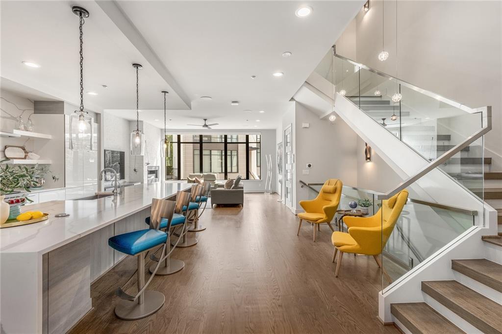 902 Lenox Boulevard NE