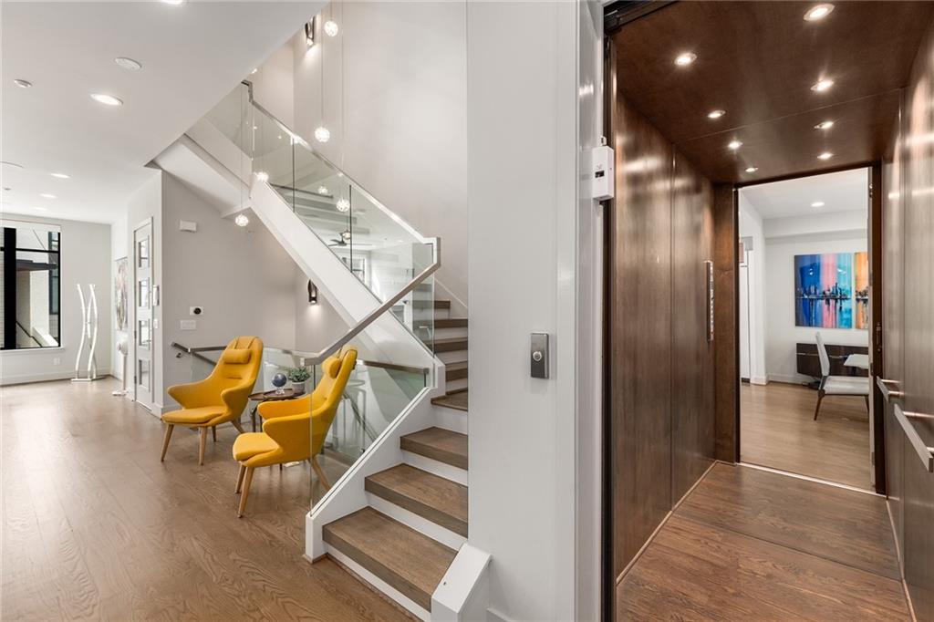 902 Lenox Boulevard NE