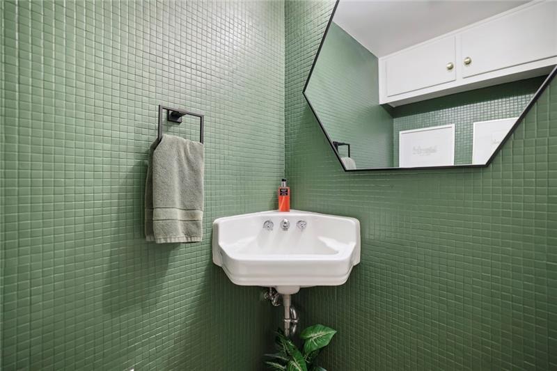 224 Triumph Drive NW