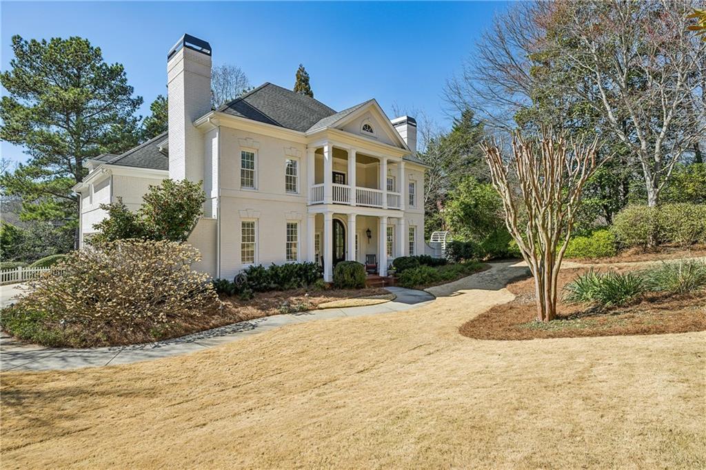 835 Springside Court NE