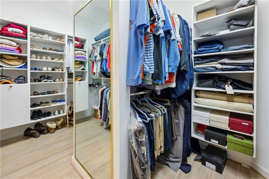 835 Springside Court NE