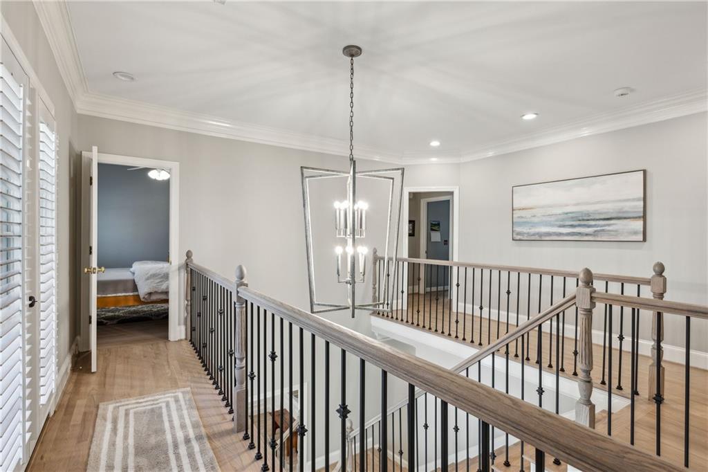 835 Springside Court NE