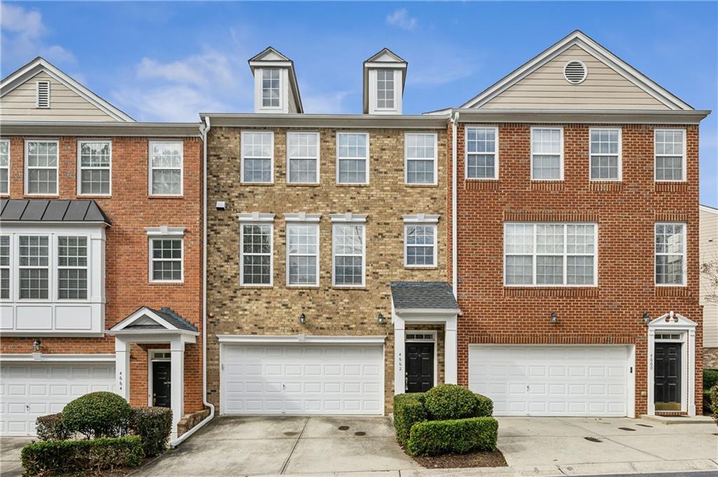 4662 Creekside Villas Way SE