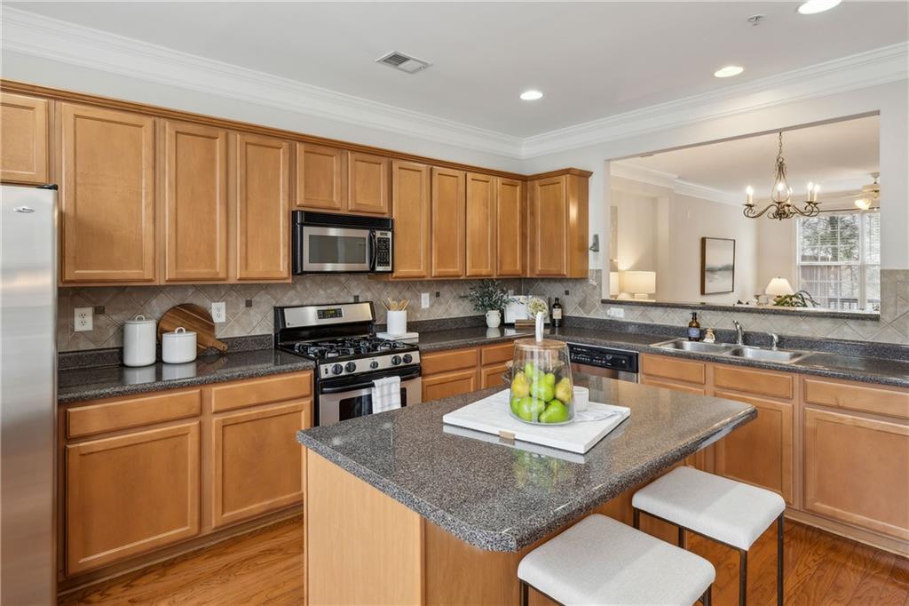 4662 Creekside Villas Way SE