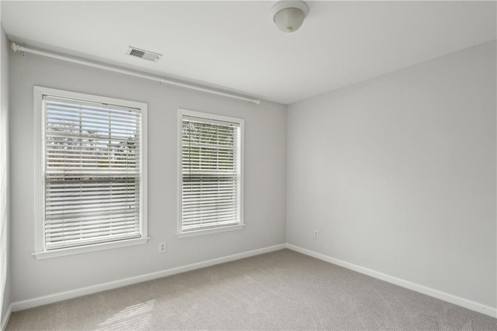 4662 Creekside Villas Way SE