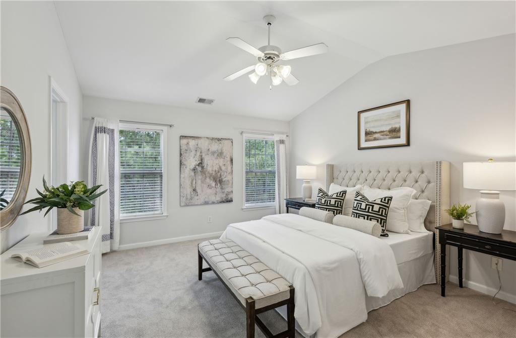 4662 Creekside Villas Way SE