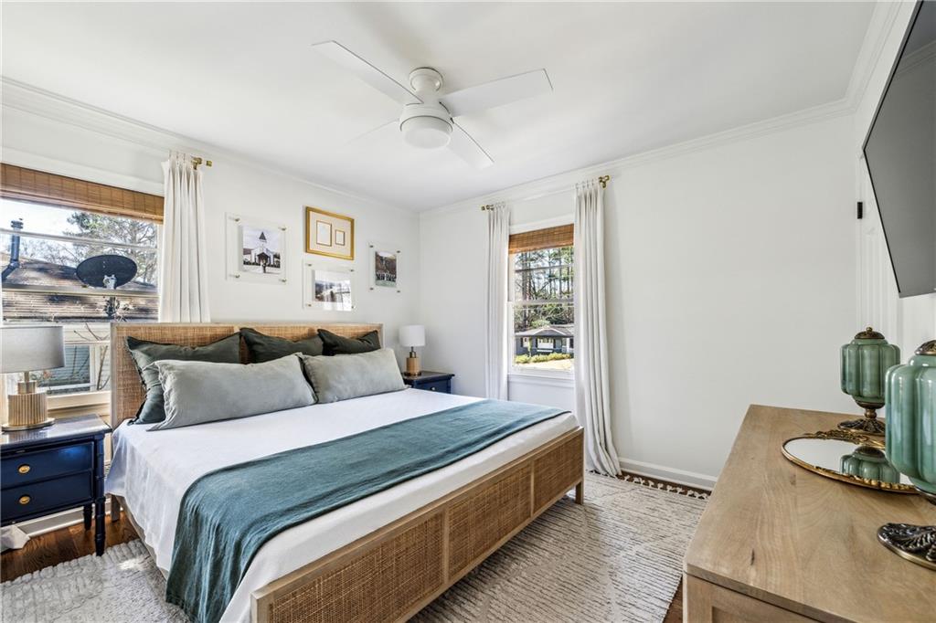 2235 Fairway Circle NE