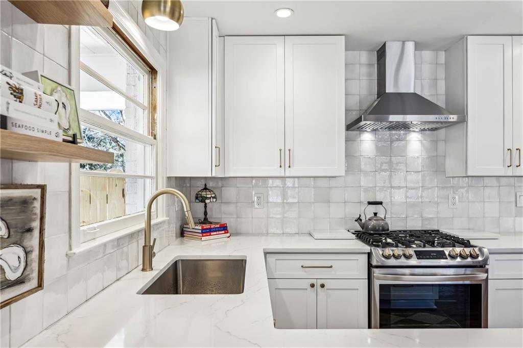 2235 Fairway Circle NE