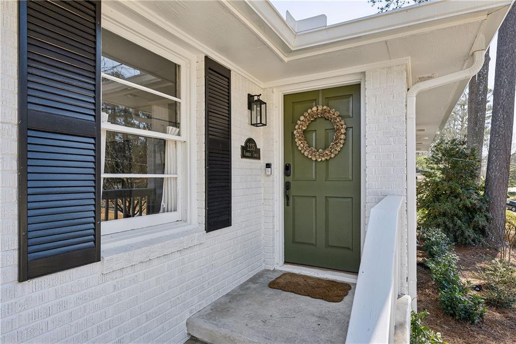 2235 Fairway Circle NE