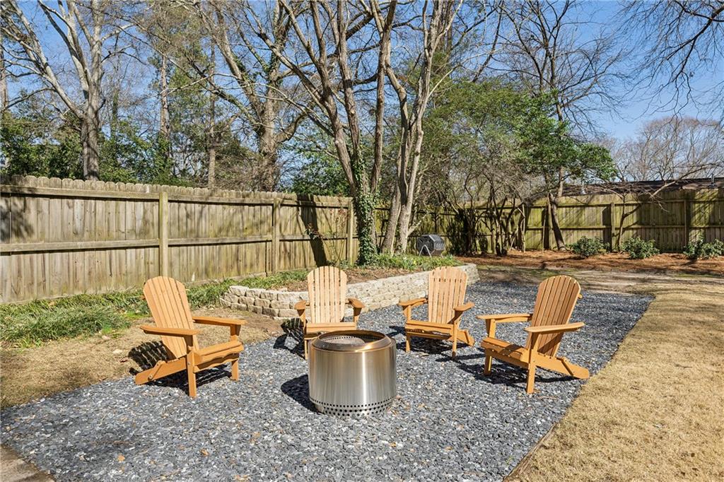 2235 Fairway Circle NE