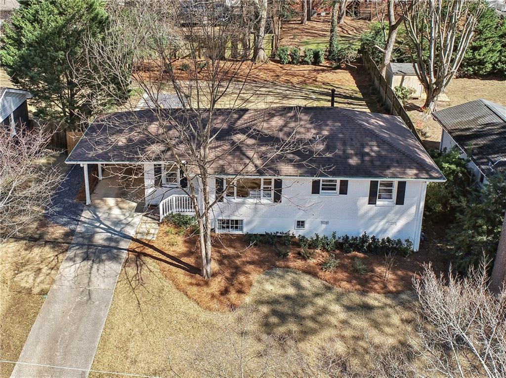 2235 Fairway Circle NE