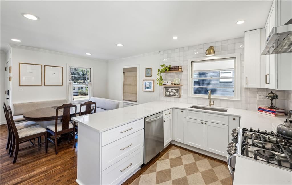 2235 Fairway Circle NE