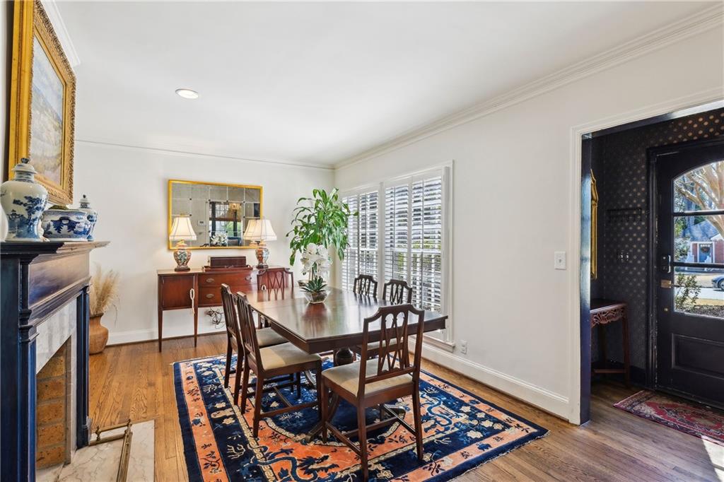 278 Midvale Drive NE