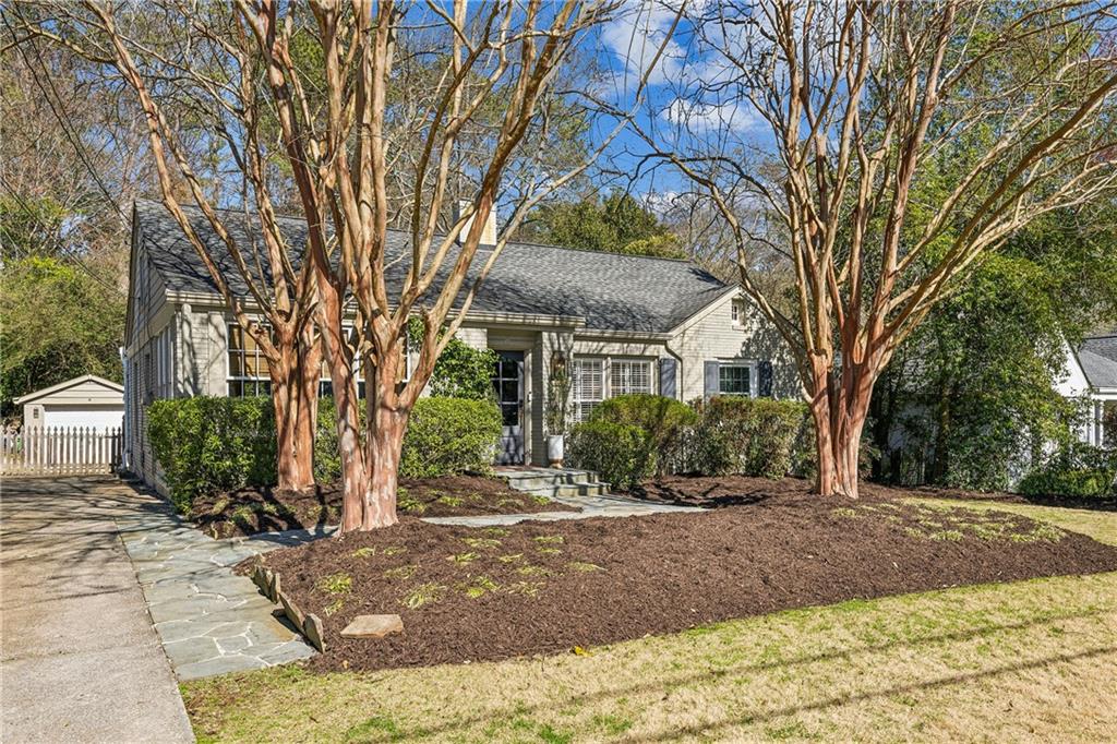 278 Midvale Drive NE