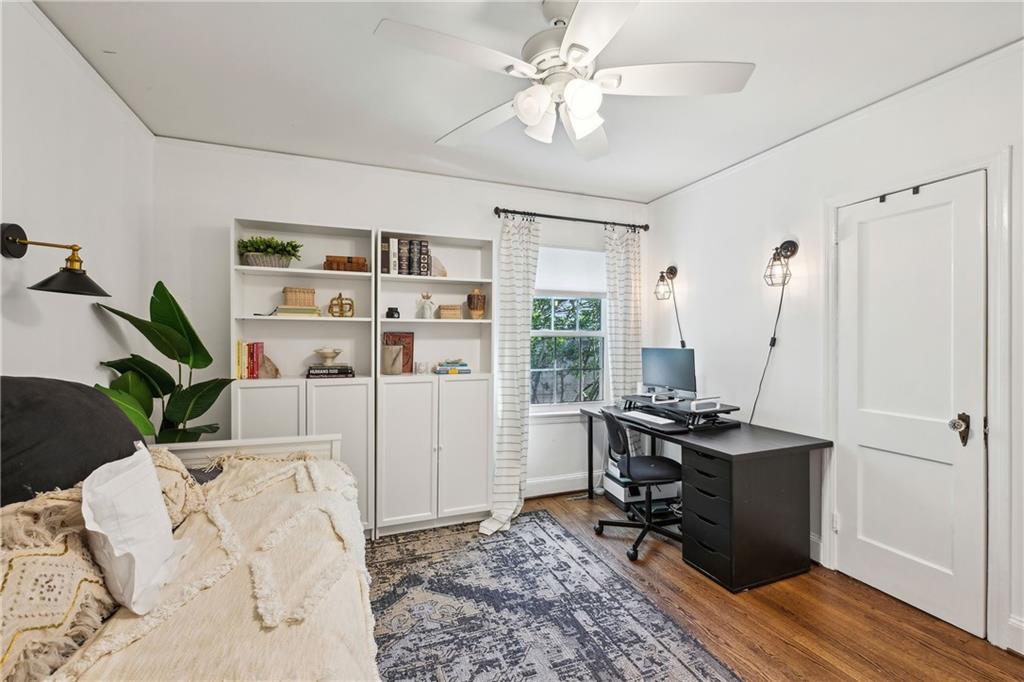 278 Midvale Drive NE