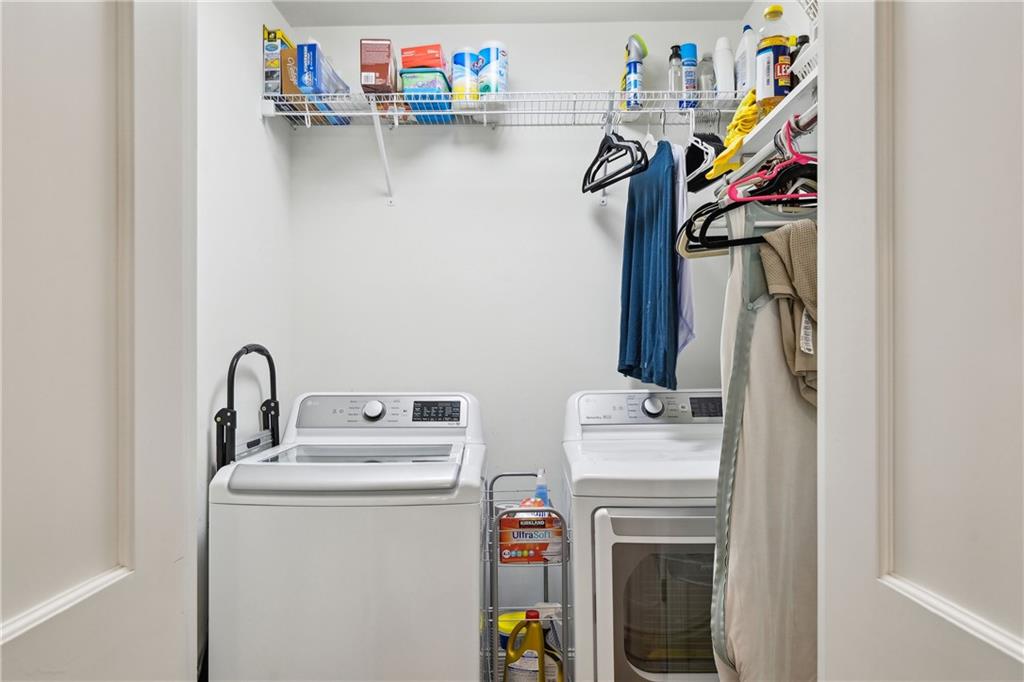 278 Midvale Drive NE