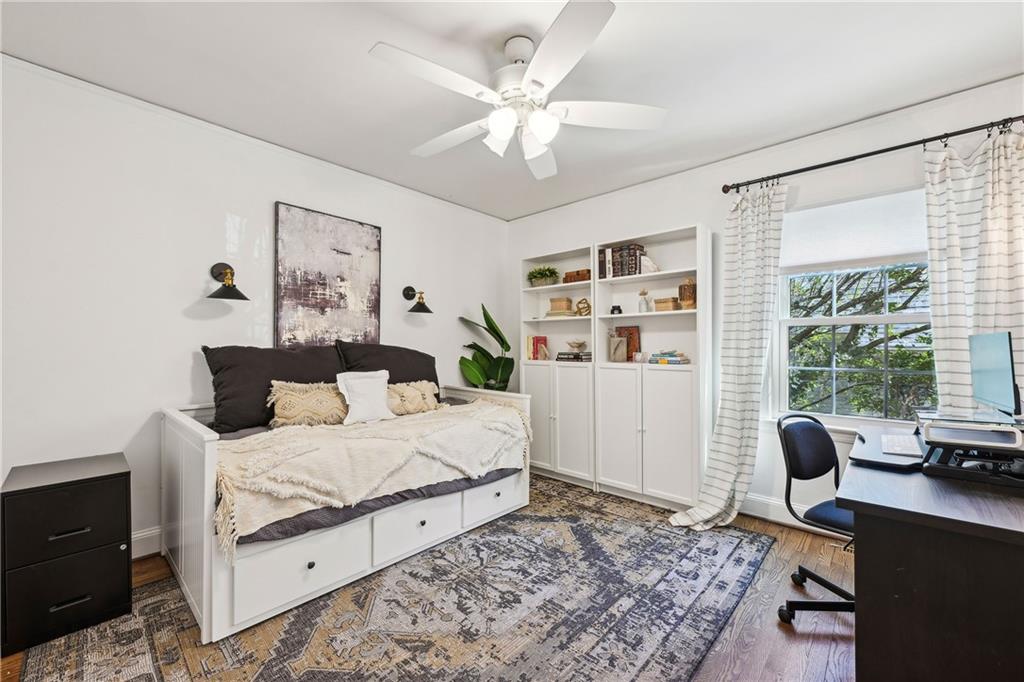 278 Midvale Drive NE