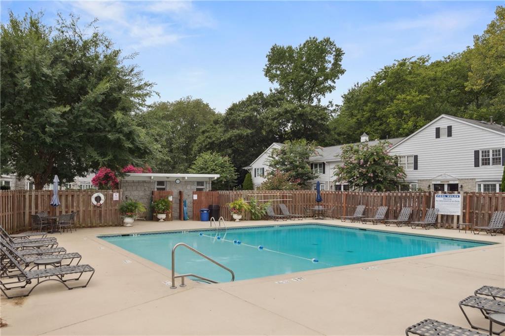 136 Peachtree Memorial Drive NW Unit NJ5