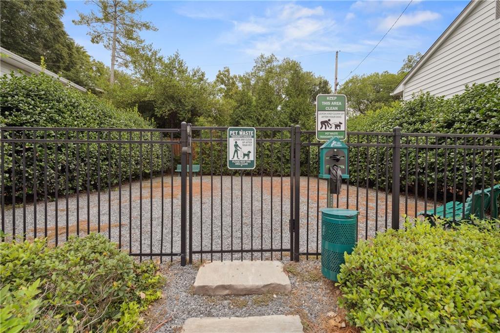 136 Peachtree Memorial Drive NW Unit NJ5