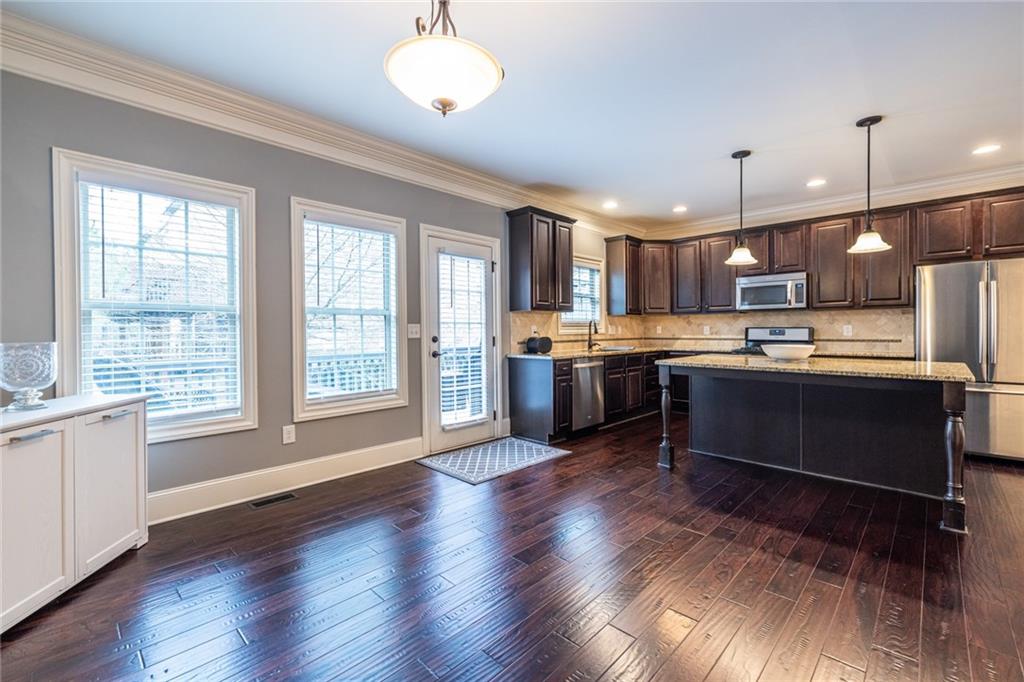 873 Cedar River Court SE