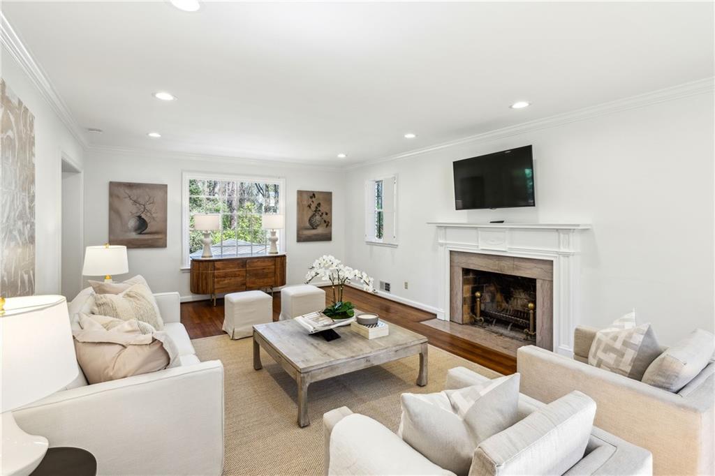 954 Winall Down Road NE