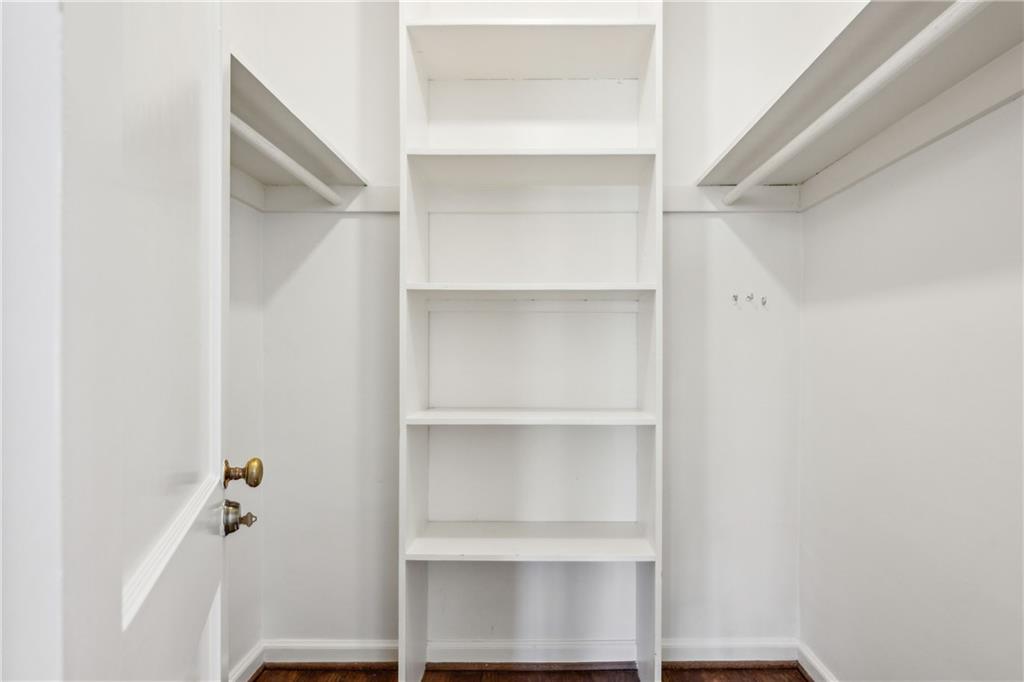 954 Winall Down Road NE