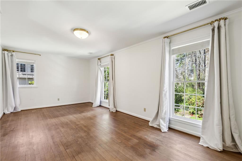 954 Winall Down Road NE