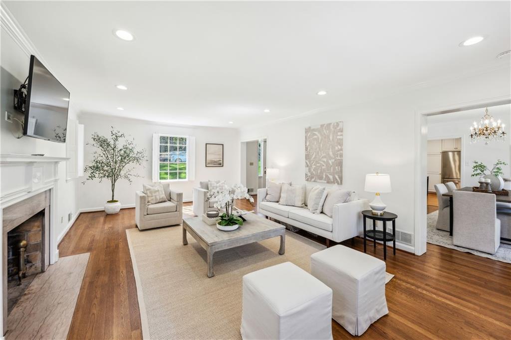 954 Winall Down Road NE