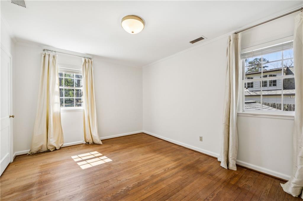 954 Winall Down Road NE