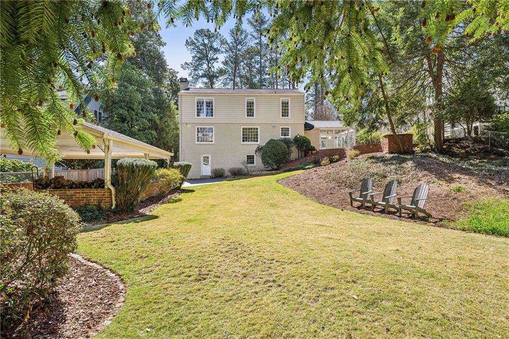 954 Winall Down Road NE