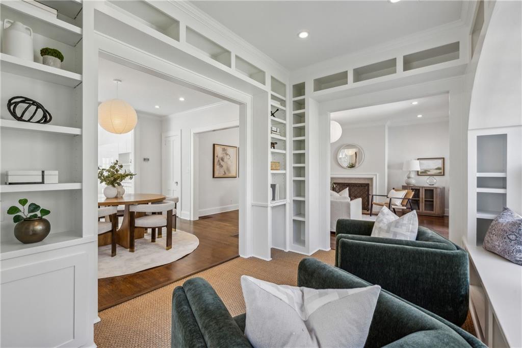 185 E Wesley Road NE