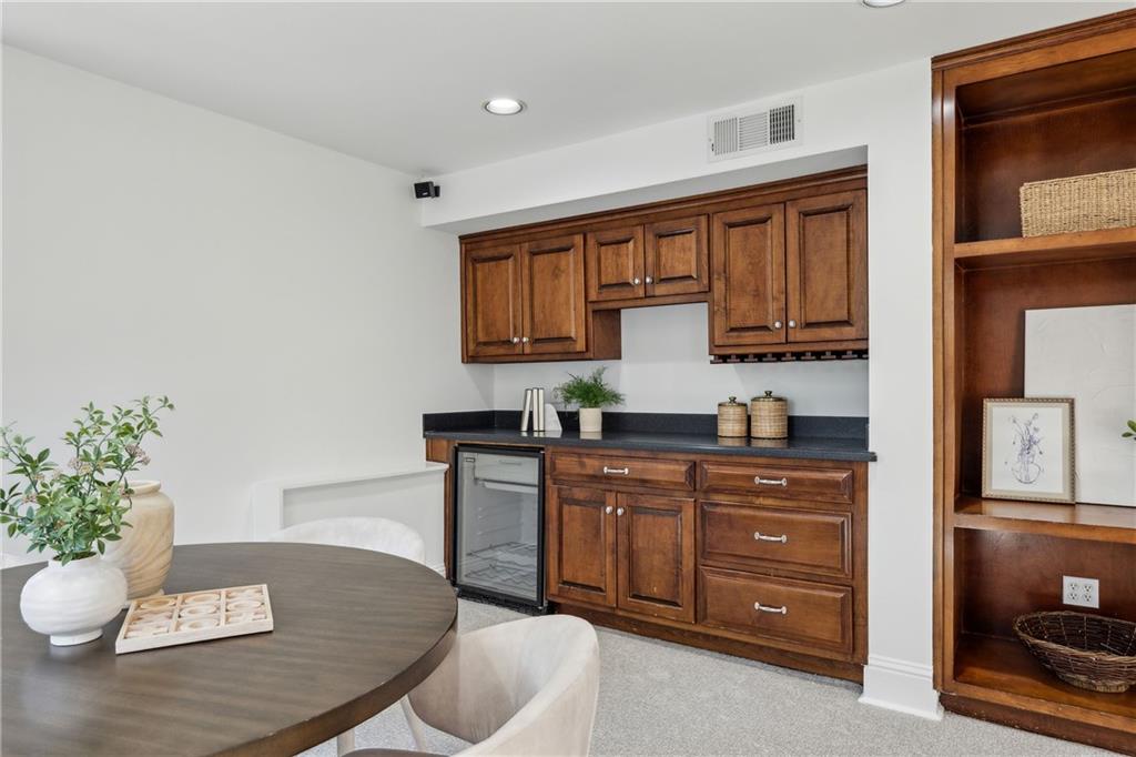 185 E Wesley Road NE